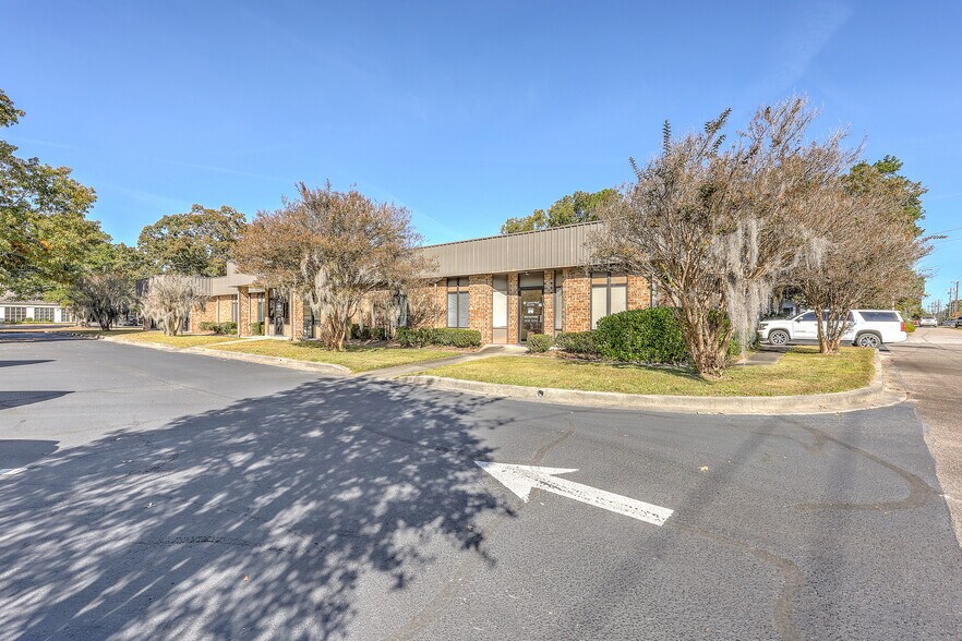 415 Robertson Blvd, Walterboro, SC à vendre - Photo du bâtiment - Image 2 de 8