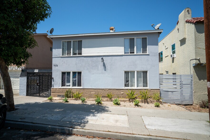 1425 Cedar Ave, Long Beach, CA à vendre - Photo du bâtiment - Image 1 de 19