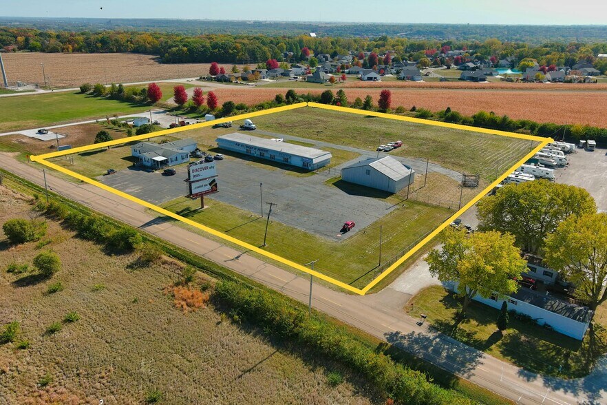 1592 N 30th Rd, Ottawa, IL à vendre - Photo du bâtiment - Image 3 de 23
