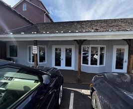 203 Harrison St SE, Leesburg, VA à louer Photo intérieure- Image 1 de 12