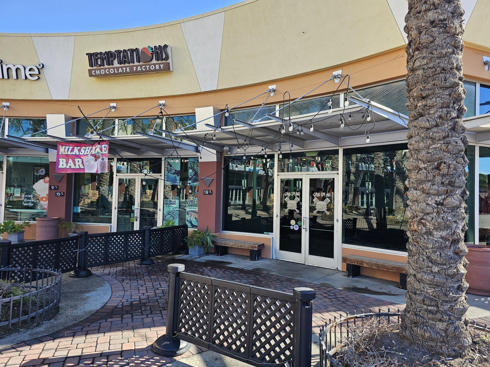 15 E Main St, Alhambra, CA à louer Photo du bâtiment- Image 1 de 15