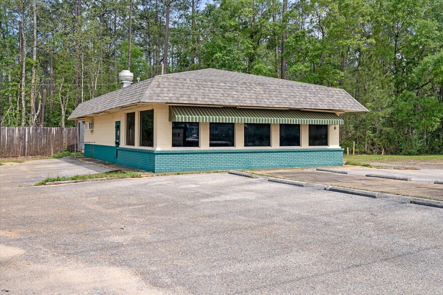 7160 Highway 43 South, Mc Intosh, AL for sale - Primary Photo - Image 1 of 22