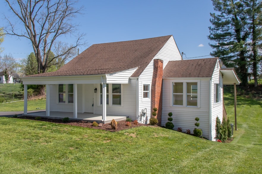 2412-2416 Bradley St, Bristol, VA à vendre - Photo du bâtiment - Image 3 de 15