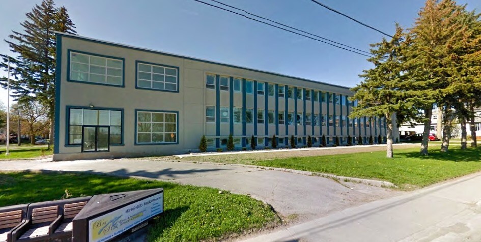 228 Dundas St, Belleville, ON for sale Primary Photo- Image 1 of 1