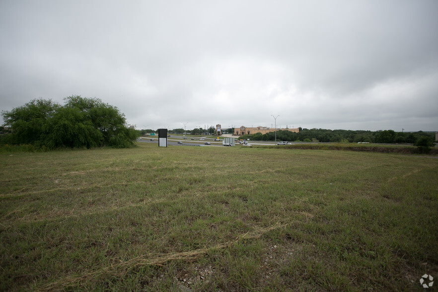 Loop 1604, San Antonio, TX à vendre - Photo du bâtiment - Image 2 de 5