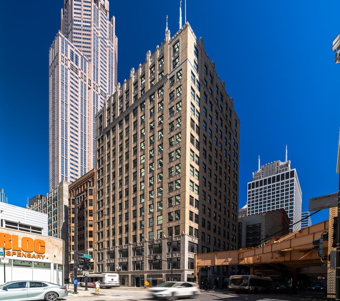 330 S Wells St, Chicago, IL à louer - Photo du bâtiment - Image 1 de 16