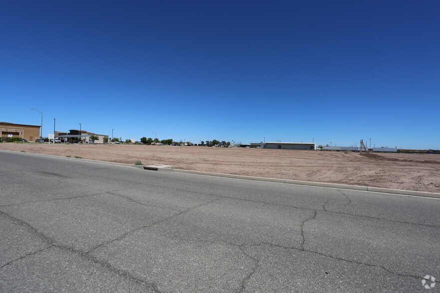 2433-2435 Marshall Ave, Imperial, CA à vendre - Photo du bâtiment - Image 2 de 2