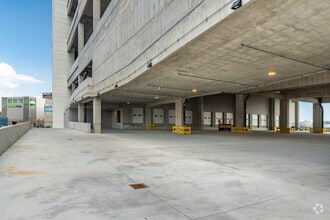 2890 Review Ave, Long Island City, NY for lease Interior Photo- Image 1 of 7