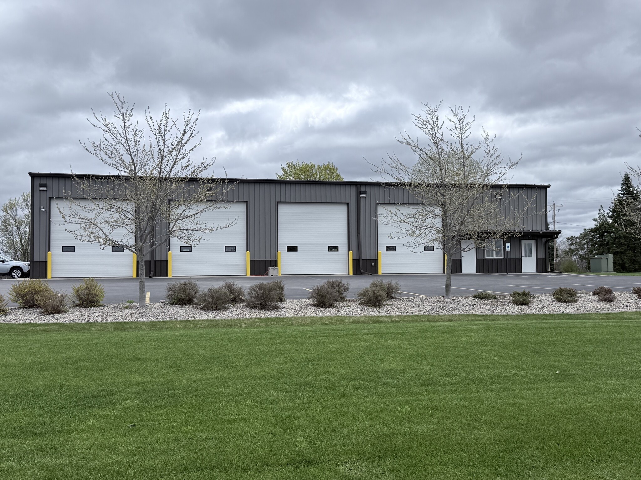 3160 Fernau ct, Oshkosh, WI for sale Building Photo- Image 1 of 2