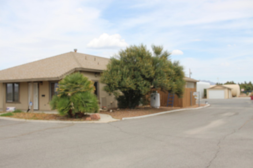 1270 Charleston Park Ave, Pahrump, NV à vendre - Photo principale - Image 1 de 1