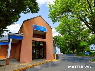 Plus de détails pour 301 N Frederick Ave, Gaithersburg, MD - Commerce de détail à vendre