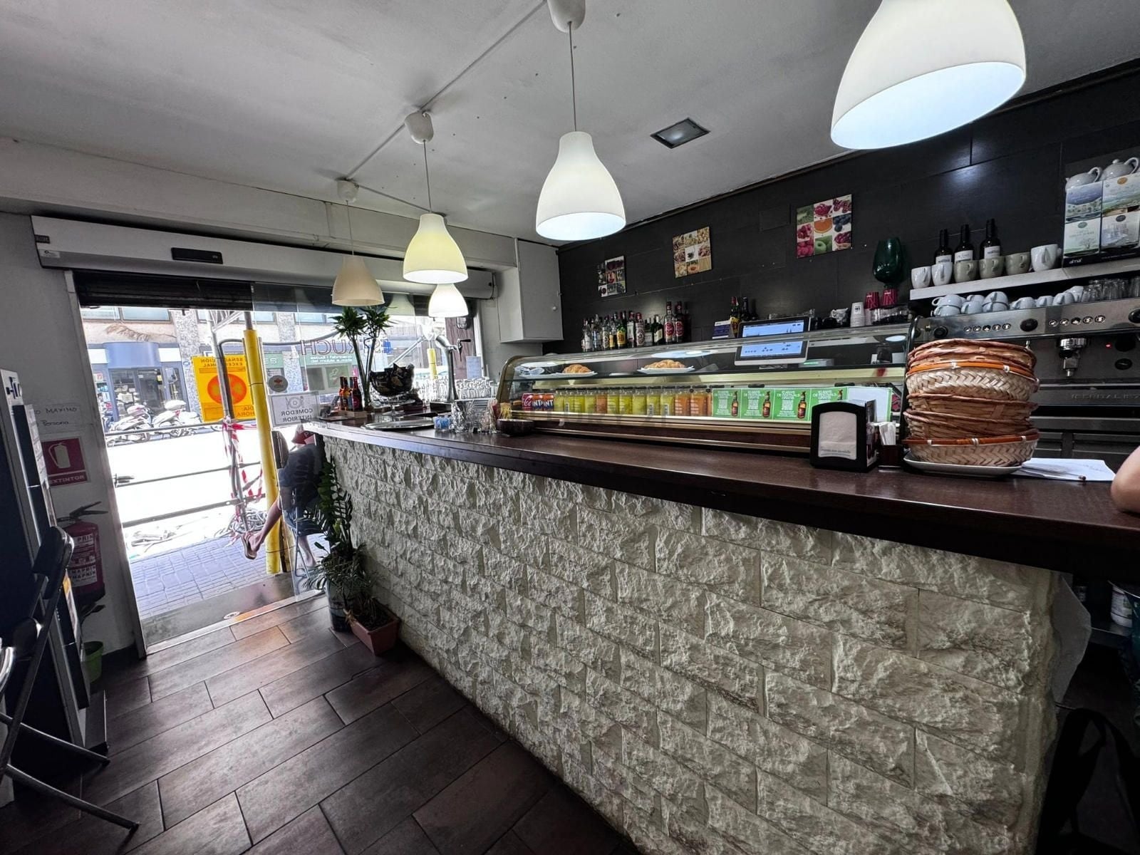 Commerce de détail dans Barcelone, Barcelona à louer Photo intérieure- Image 1 de 12