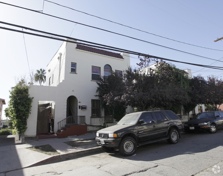 4520-4524 3/4 Willow Brook Ave, Los Angeles, CA à vendre - Photo principale - Image 1 de 25