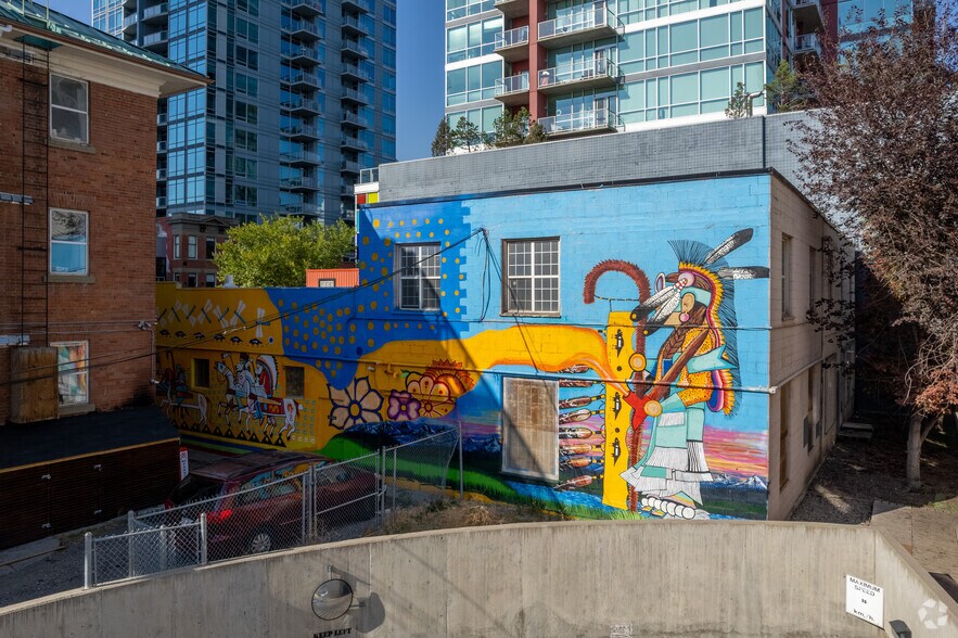 1316 1 St SW, Calgary, AB à louer - Photo du bâtiment - Image 3 de 3