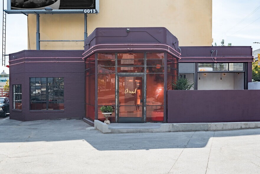 837 N Spring & 1135 N Alameda portefeuille de 2 propriétés à vendre sur LoopNet.ca - Photo du bâtiment - Image 3 de 15