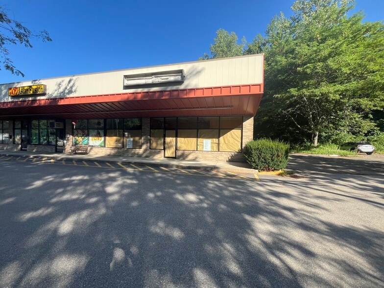 709 Winsted Rd, Torrington, CT for lease - Building Photo - Image 3 of 19