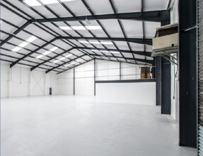 Howemoss Dr, Dyce for lease Interior Photo- Image 1 of 1