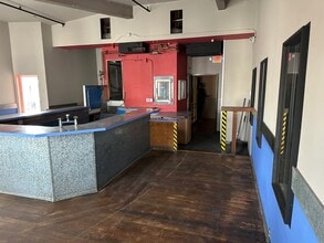 501 W 1st St, Reno, NV à louer Photo intérieure- Image 2 de 5