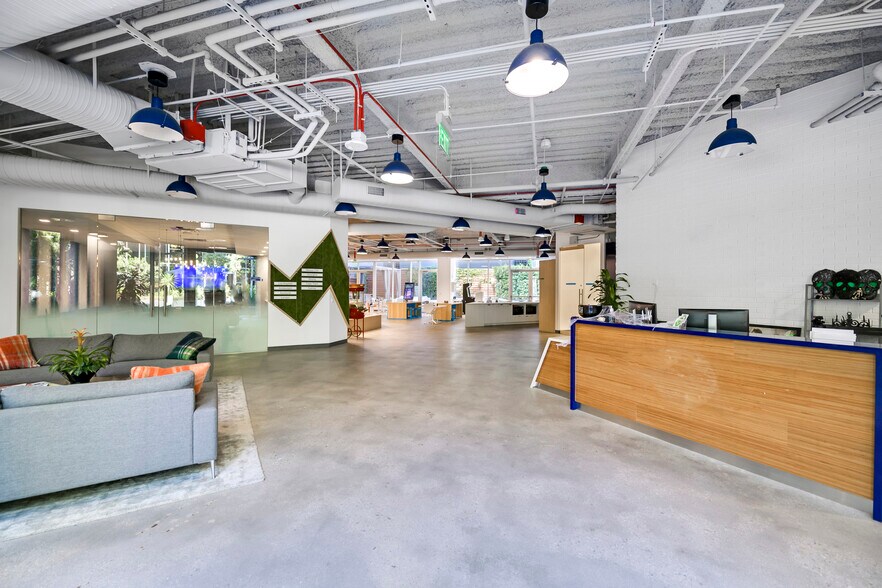 345 N Maple Dr, Beverly Hills, CA à louer - Photo intérieure - Image 2 de 9