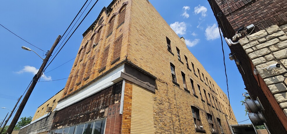 121-127 E Long Ave, New Castle, PA for sale - Building Photo - Image 2 of 37