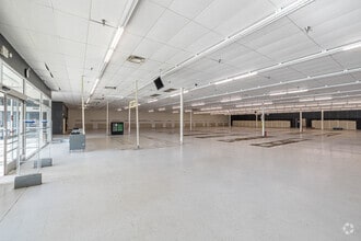 1950 Pipestone Rd, Benton Harbor, MI à louer Photo intérieure- Image 2 de 12