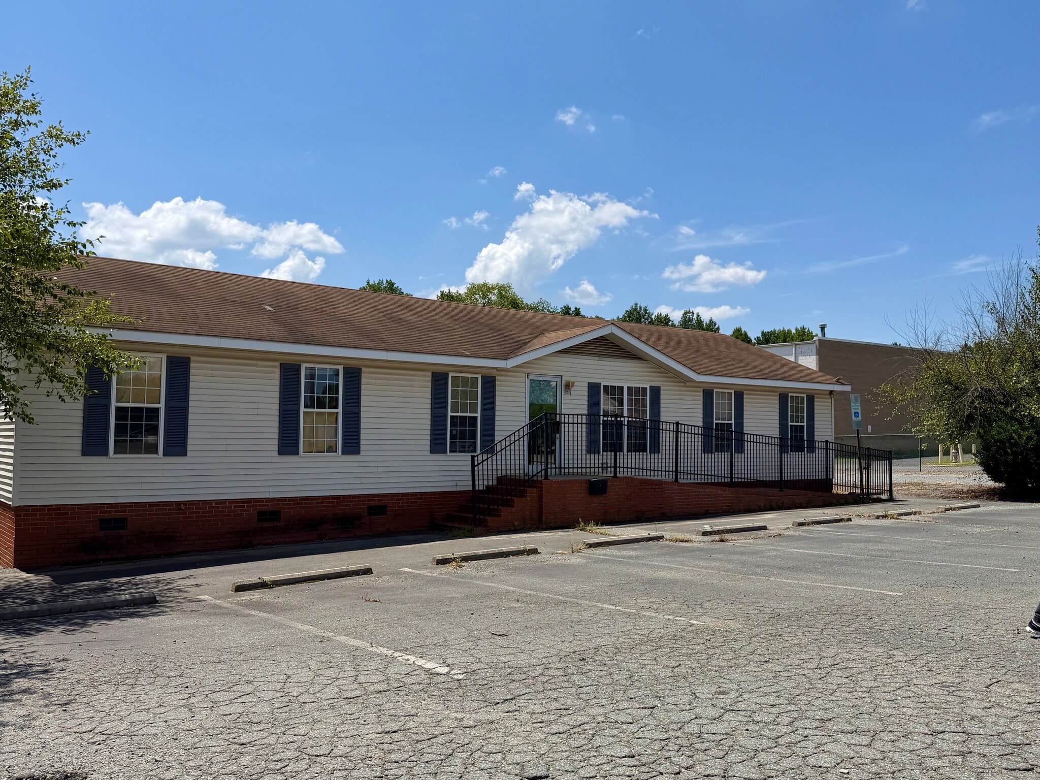 227 Atando Ave, Charlotte, NC for lease Building Photo- Image 1 of 11