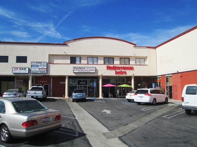 Plus de détails pour 17929-17935 Ventura Blvd, Encino, CA - Commerce de détail à louer