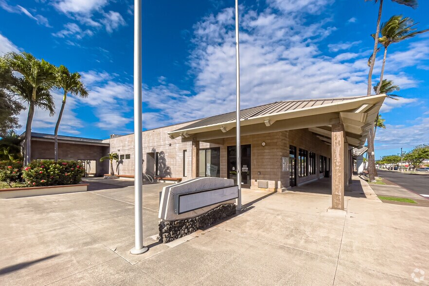 70 E Kaahumanu Ave, Kahului, HI à louer - Photo du bâtiment - Image 2 de 9
