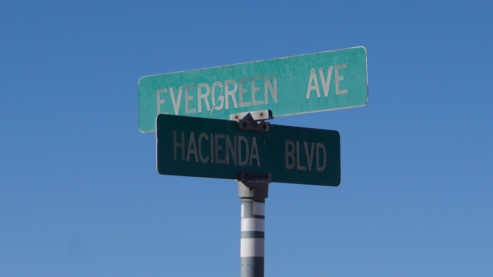 Hacienda Blvd, California City, CA à vendre - Aérien - Image 2 de 7
