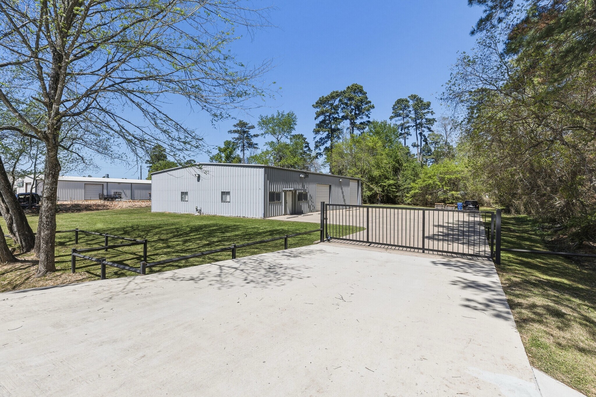32402 Tamina Rd, Magnolia, TX à vendre Photo principale- Image 1 de 40