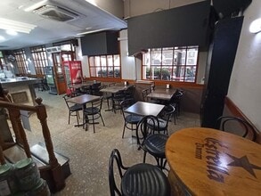 Retail in Barcelona, Barcelona for lease Interior Photo- Image 1 of 17