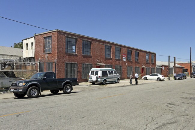More details for 2001 Belgrave Ave, Huntington Park, CA - Industrial for Lease