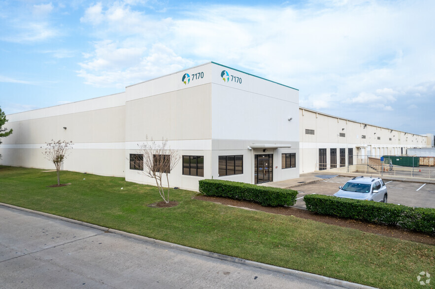 7170 W 43rd St, Houston, TX for lease - Building Photo - Image 1 of 5