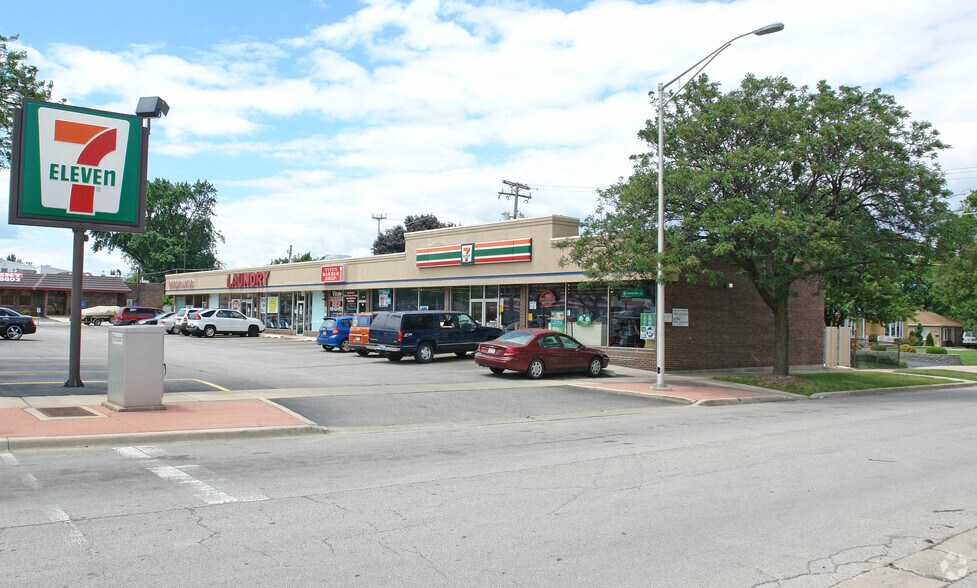 146-162 E North Ave, Northlake, IL à louer - Photo du bâtiment - Image 3 de 6