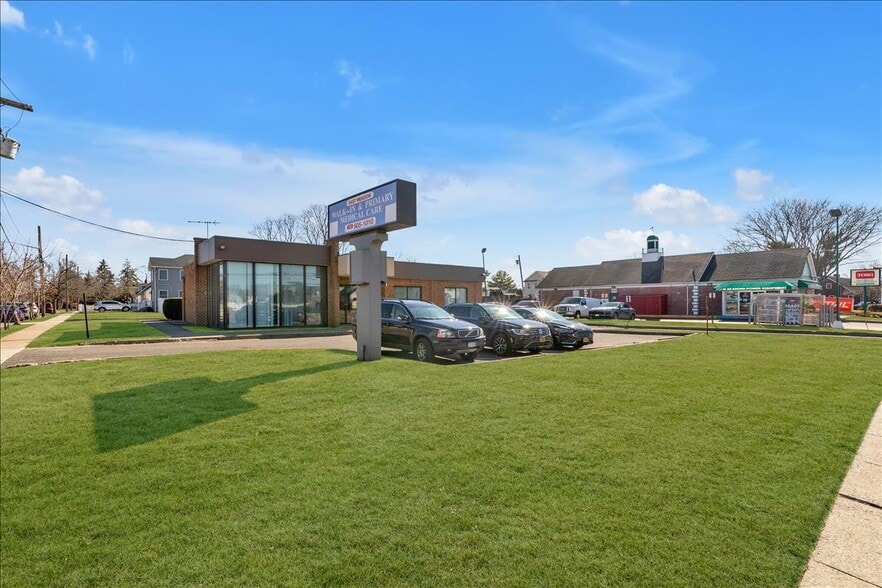 1620 Front St, East Meadow, NY for sale - Building Photo - Image 2 of 8