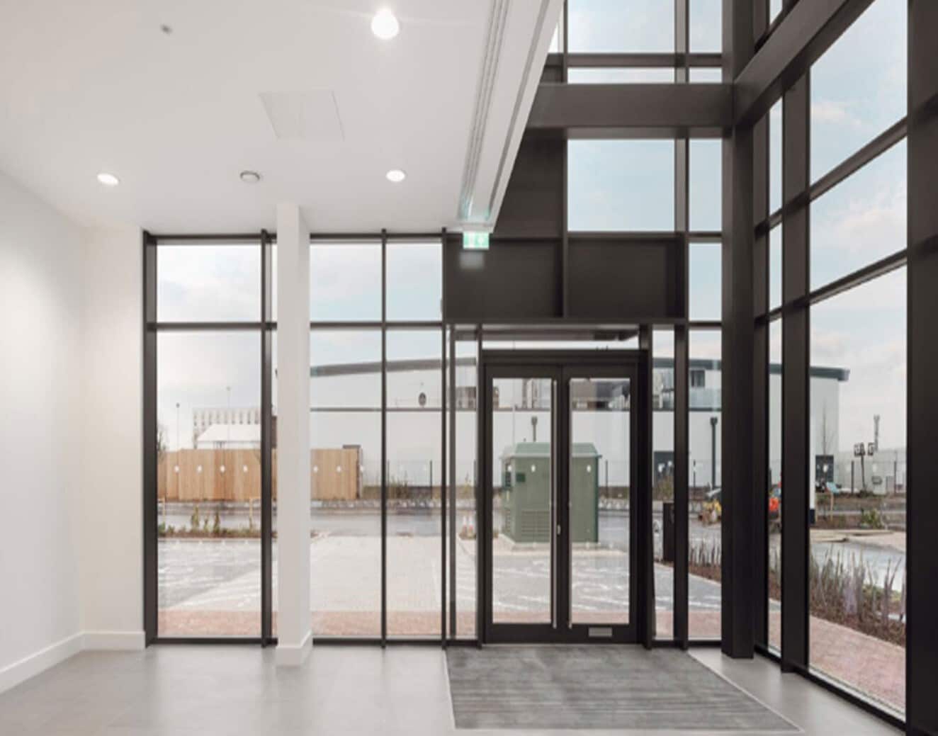 11-12 Wendlebury Rd, Bicester for lease Interior Photo- Image 1 of 2