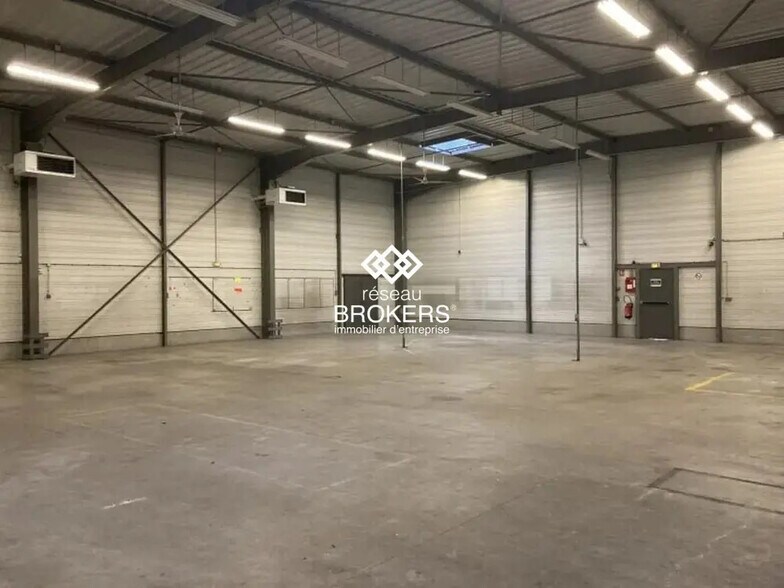 Industriel dans Mitry-Mory à louer - Photo du bâtiment - Image 3 de 14