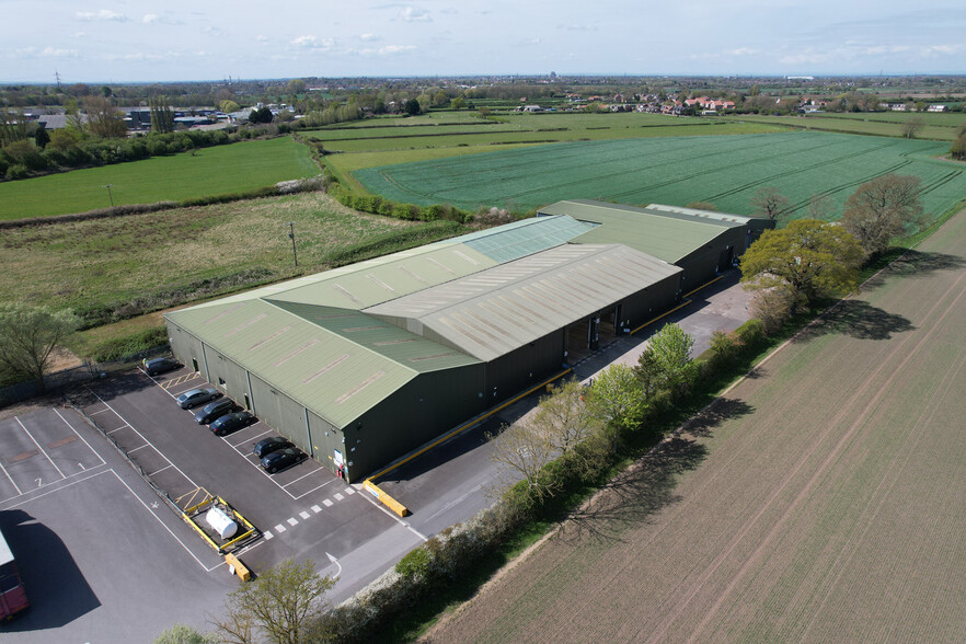 Stamford Bridge Rd, York à vendre - Photo principale - Image 1 de 1