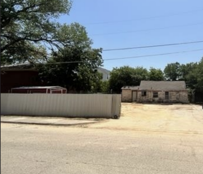 2100 S 12th Street, Waco, TX à vendre - Photo principale - Image 1 de 1