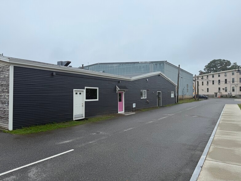 30 & 40 Beharrell Street portfolio of 2 properties for sale on LoopNet.ca - Building Photo - Image 1 of 15