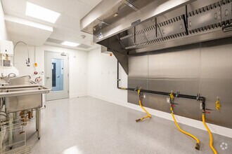 2426 47th St, Astoria, NY for lease Interior Photo- Image 2 of 2