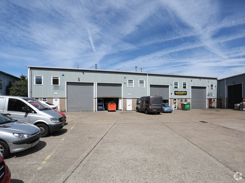 Castle Rd, Sittingbourne for lease - Building Photo - Image 2 of 5