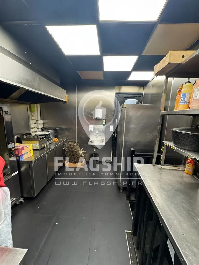 Commerce de détail dans Paris à louer Photo intérieure- Image 1 de 6