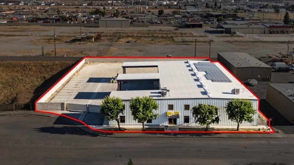 6309 Seven Seas Ave, Bakersfield, CA à louer - Photo du bâtiment - Image 3 de 26