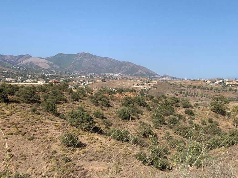 Land in Alhaurín de la Torre, Málaga for sale - Aerial - Image 3 of 12