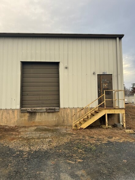 2504 N Fayetteville St, Asheboro, NC for lease - Building Photo - Image 2 of 7