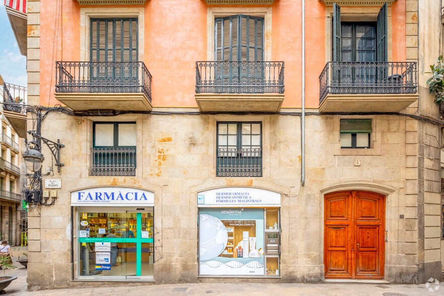 Multifamily in Barcelona, Barcelona for sale - Building Photo - Image 2 of 2