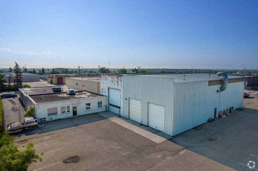 4303-4305 9th St SE, Calgary, AB for sale - Building Photo - Image 3 of 12