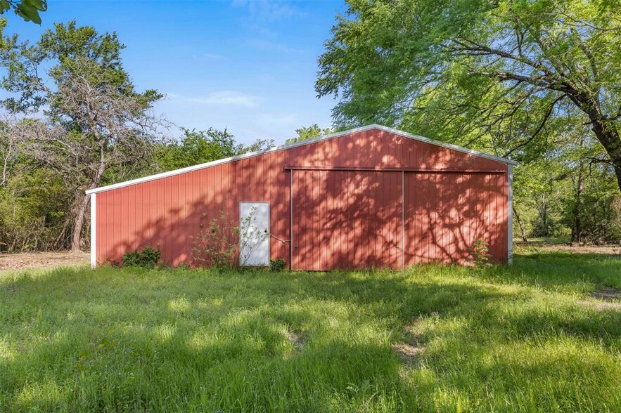 15157 Private Rd, Normangee, TX à vendre - Photo principale - Image 1 de 11