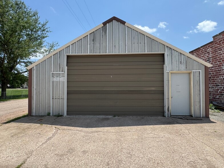 214 Smith Ave, Kenesaw, NE for sale - Building Photo - Image 3 of 10